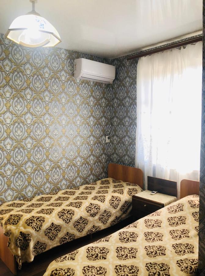 Гостевой Дом «Лиза» Gagra Exterior foto